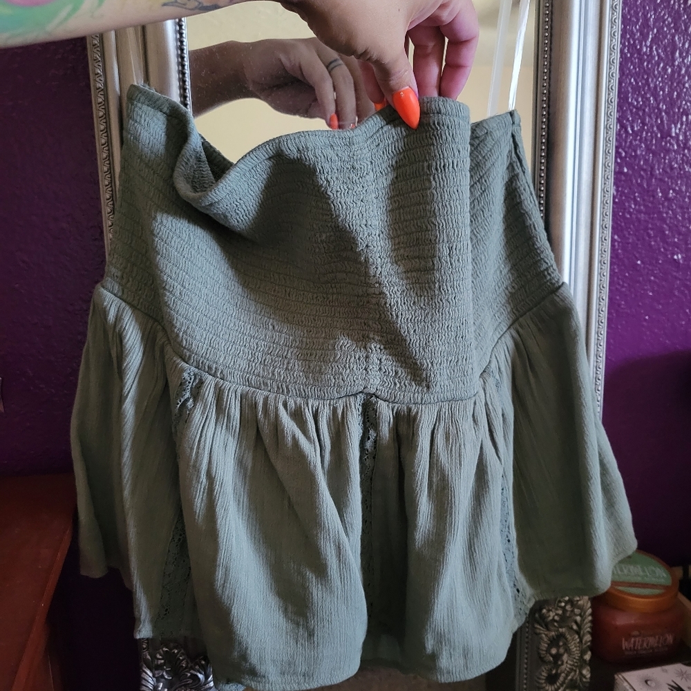 AE green guaze crop top